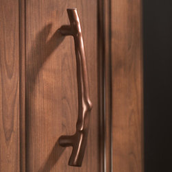 Top Knobs Designer Hardware Inspiration - Cabinet And Drawer Handle Pulls