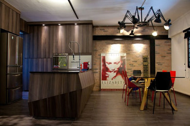 Dining room - eclectic dining room idea in Singapore