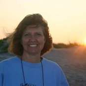 Julie Walter's photo
