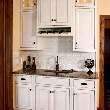 Door style: Savannah Inset | Species: Paint grade | Finish: Vintage