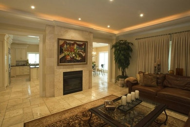 Family room - family room idea in Toronto