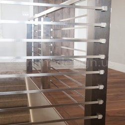 Angela - UT - Hardware