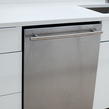 Ikea High Gloss White Kitchen by ModerNash of Nashville, TN