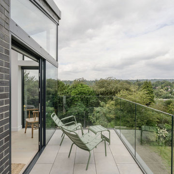 Roof Terrace in Extension to 1960s Detached Home