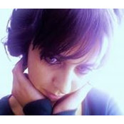 Milly Saunderss foto
