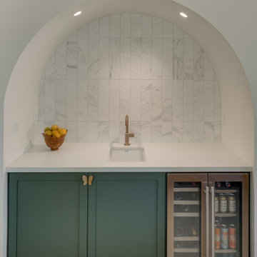 Light & Bright Contemporary Kitchen Remodel