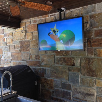 Outdoor Kitchen