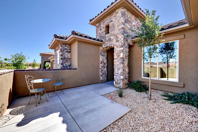 Example of a mid-sized trendy brown mixed siding exterior home design in Salt Lake City