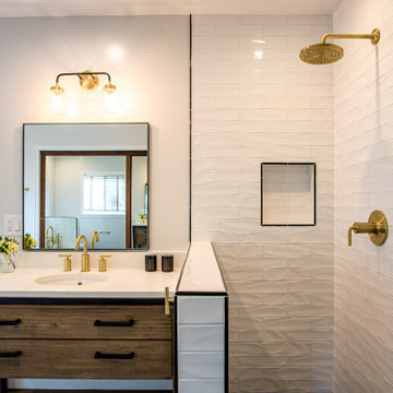 Master Bathroom in Los Angeles