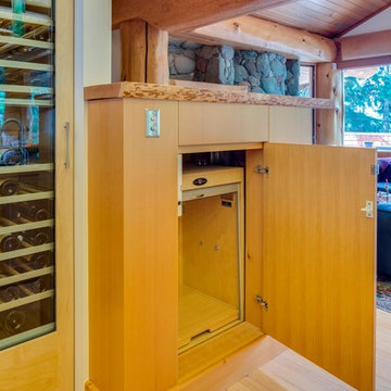 Dumbwaiter serving the kitchen