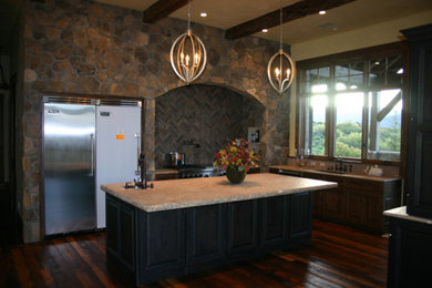 Kitchen - kitchen idea in Denver