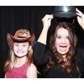 Andee Hewitt's photo