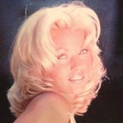 Sandy Schneider's photo