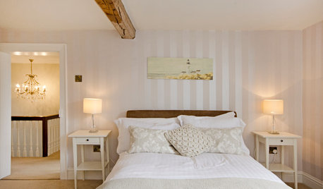 My Houzz: An Elegant Georgian Farmhouse Bathed in Natural Light
