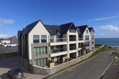 Juliet balconies & internal staircase