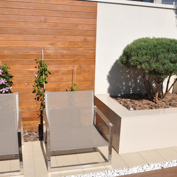 Private modern garden / Частный современный сад.