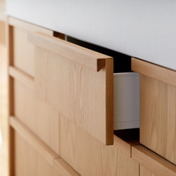 Caulfield House - Kitchen Islands And Kitchen Carts