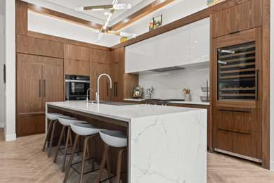 Inspiration for a contemporary kitchen remodel in Salt Lake City