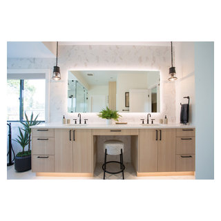 Bellevue | Modern Home - Modern - Bathroom - Seattle - by Heiser ...
