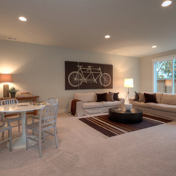 Greater Seattle Area | The Florence Avante Bonus/Family Room