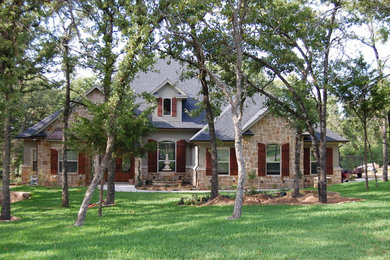 Elegant exterior home photo in Dallas