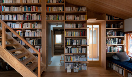 Holz, authentische Details & jede Menge Bücher für ein Bonsaihaus