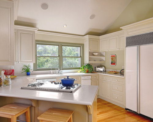 Angled Peninsula | Houzz