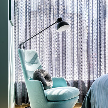 Pied-à-Terre • UES 60s