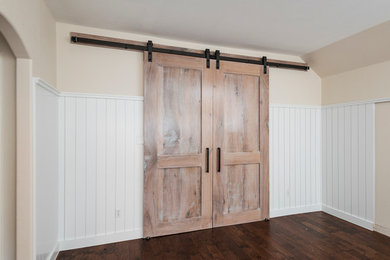 Woodwerd Family Room Barn Doors