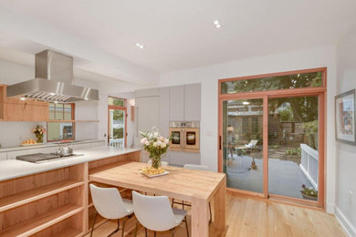 Inspiration for a modern dining room remodel in DC Metro