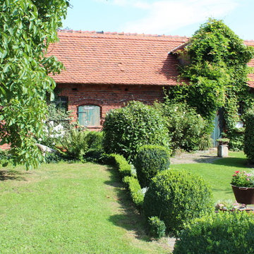 Innenhof - Stall nach der Sanierung