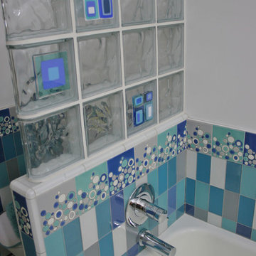 Finished end and double end glass block prefabricated wall with decorative glass