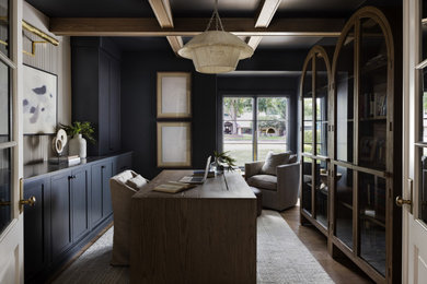 Inspiration for a transitional home office remodel in Orlando