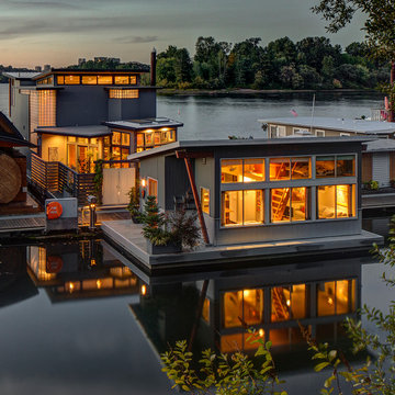 Float House IV