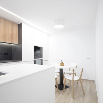 Cocina comedor abierta / Reforma Mas Camarena