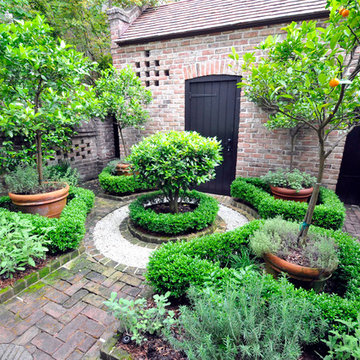 Meeting Street Garden