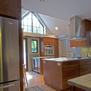 Traditional Kitchen, Foyer & Porch - Silver Spring, MD