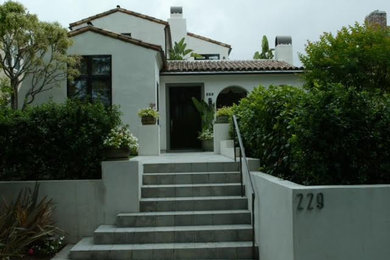 Santa Monica Bachelor Home (2002 - New Construction)