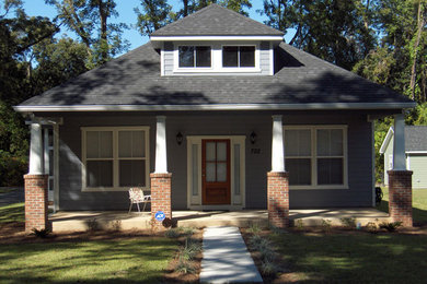 Inspiration for a craftsman porch remodel in Atlanta
