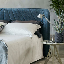Victoria, design Stefano Bigi - Panel Beds