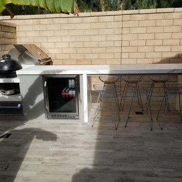 modern L-shape BBQ in Lake Forest