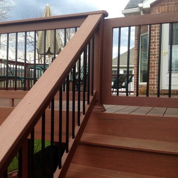 Timbertech Pacific Rosewood Decking with Timbertech BuildeRail Redwood