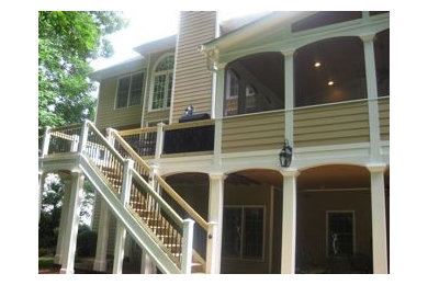 Inspiration for a timeless porch remodel in Atlanta