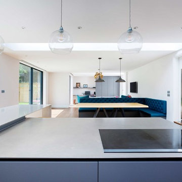 Hogarth House | Angular | Contemporary | Slick