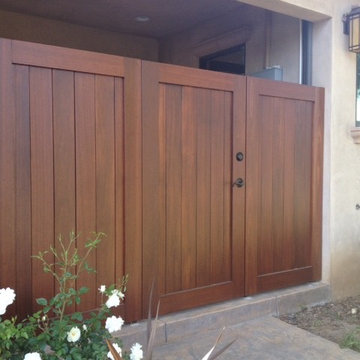 Wood gate