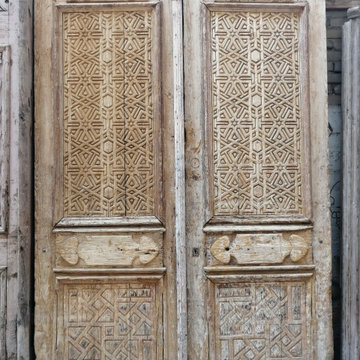 An old Arabic door, let's see what we did with it