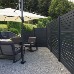 Privacy Screen on Escaprment - Home Fencing And Gates