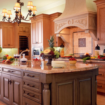 Traditional Kitchen Cabinets