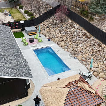 FIBERGLASS POOLS