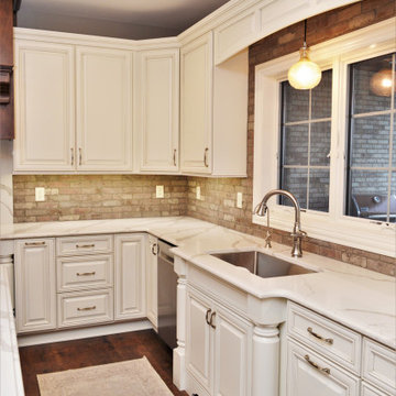 Lowell, IN. Haas Signature Collection. Elegant Traditional Style Kitchen
